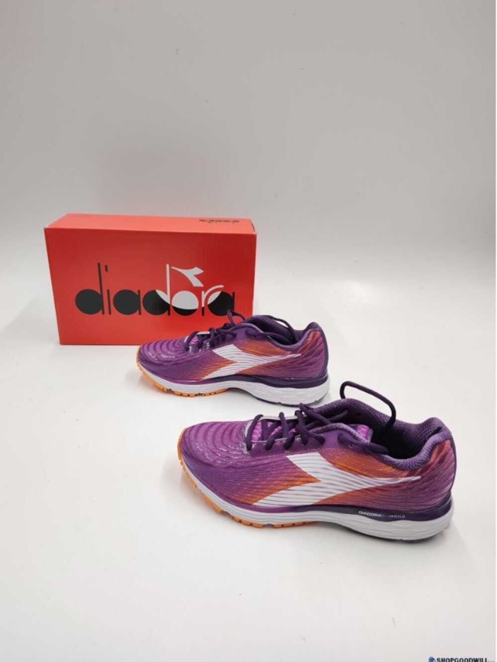 Women's Diadora Running Shoes -- NIB